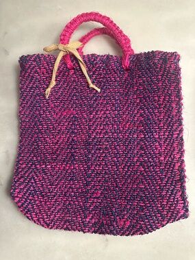 Raffia Tote Charlie Italy Handwoven Handbag Hot Pink & Navy VERY GOOD CONDITION